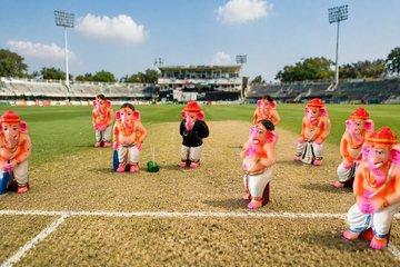 Cricket Ganesha Set (Ganesha Premier League Collection)