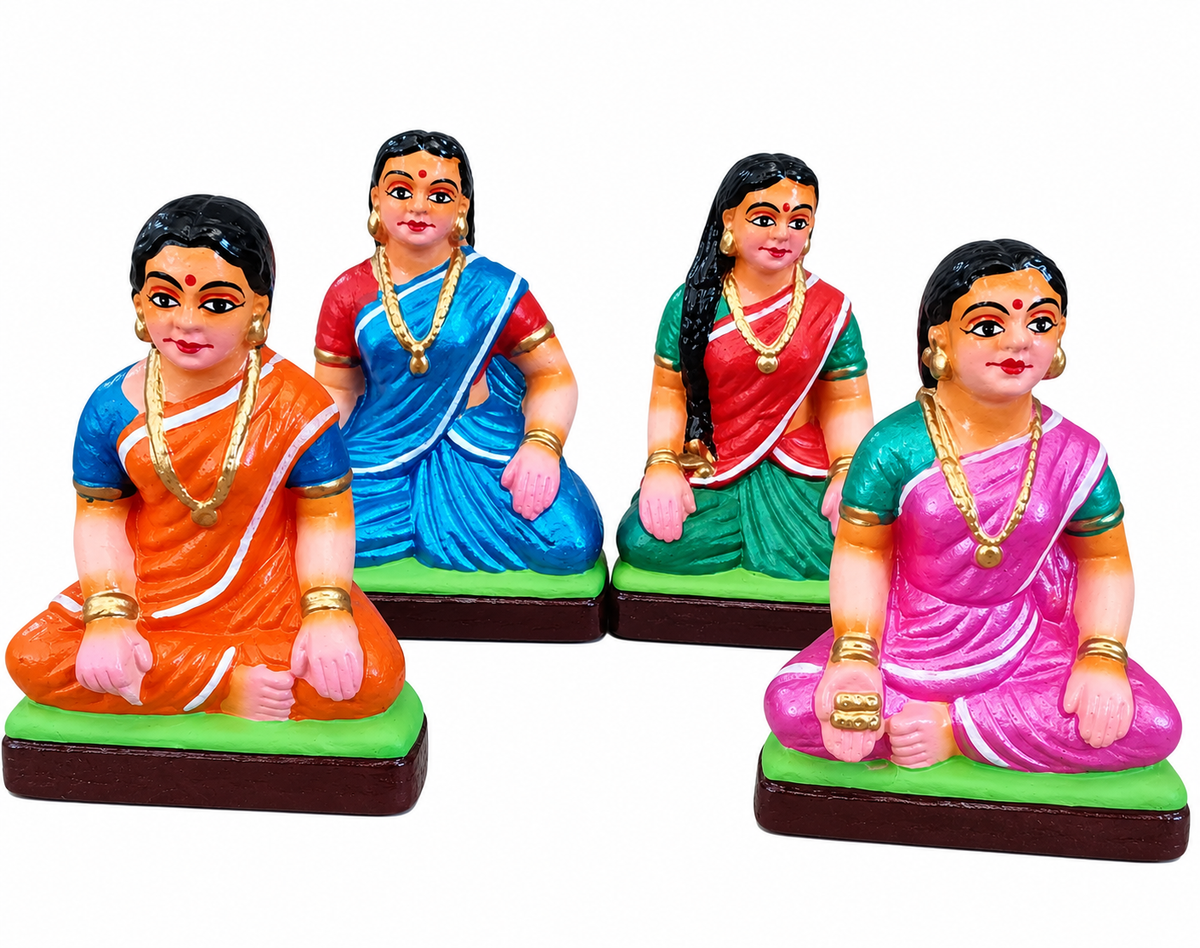 Handcrafted Traditional Pagade(Daya Kattam) Game Players Set (Set of 5) - Recreating a scene of traditional play